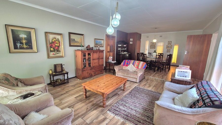 3 Bedroom Property for Sale in Vaalpark Free State